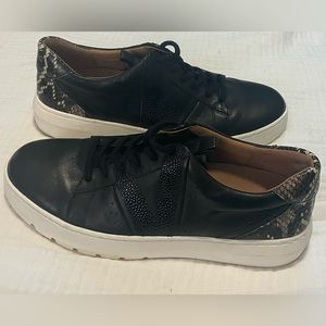 Vionic Simasa Black Snake Sneakers Women’s 10